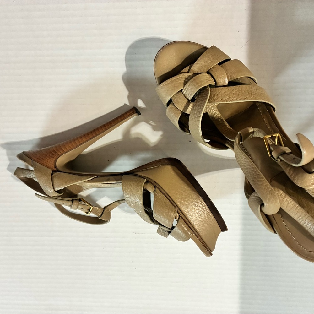 Yves Saint Laurent Beige Leather Sandals - Picture 7 of 9